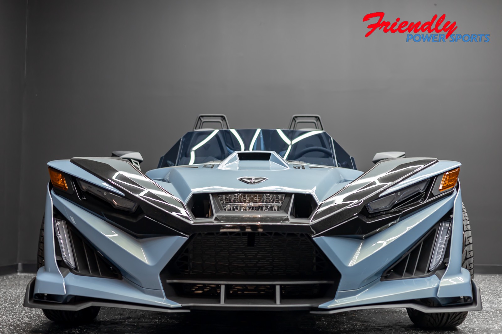 2026 SLINGSHOT SIGNATURE EDITION (AUTODRIVE)