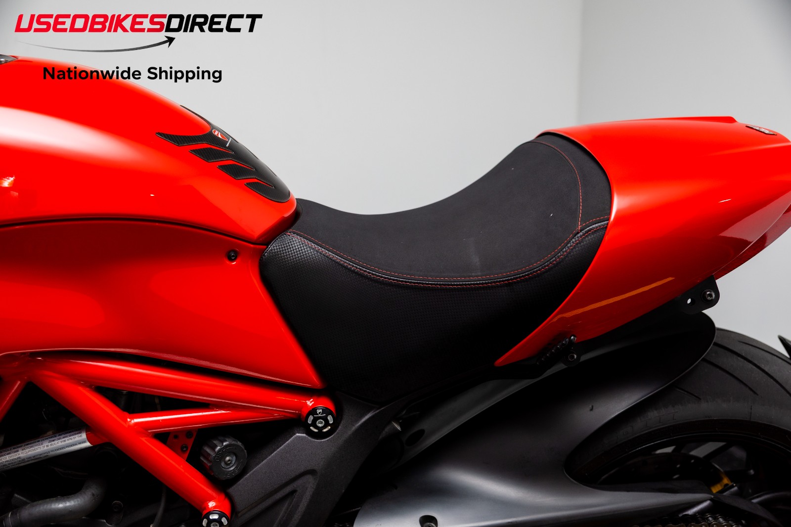 2012 DUCATI DIAVEL CARBON
