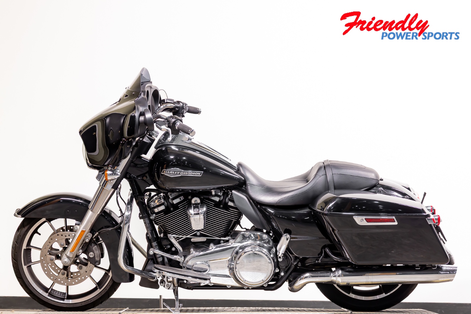 2021 HARLEY-DAVIDSON Street Glide® Base