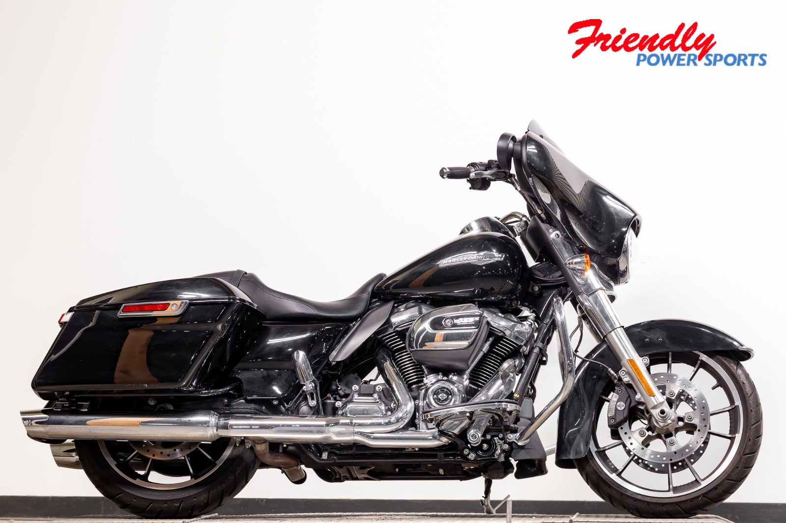 2021 HARLEY-DAVIDSON Street Glide® Base