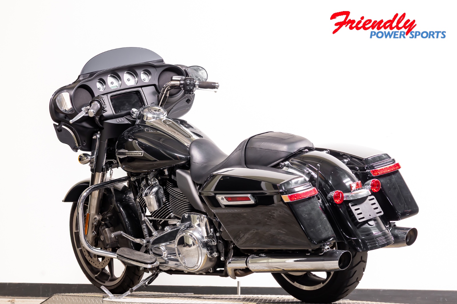 2021 HARLEY-DAVIDSON Street Glide® Base