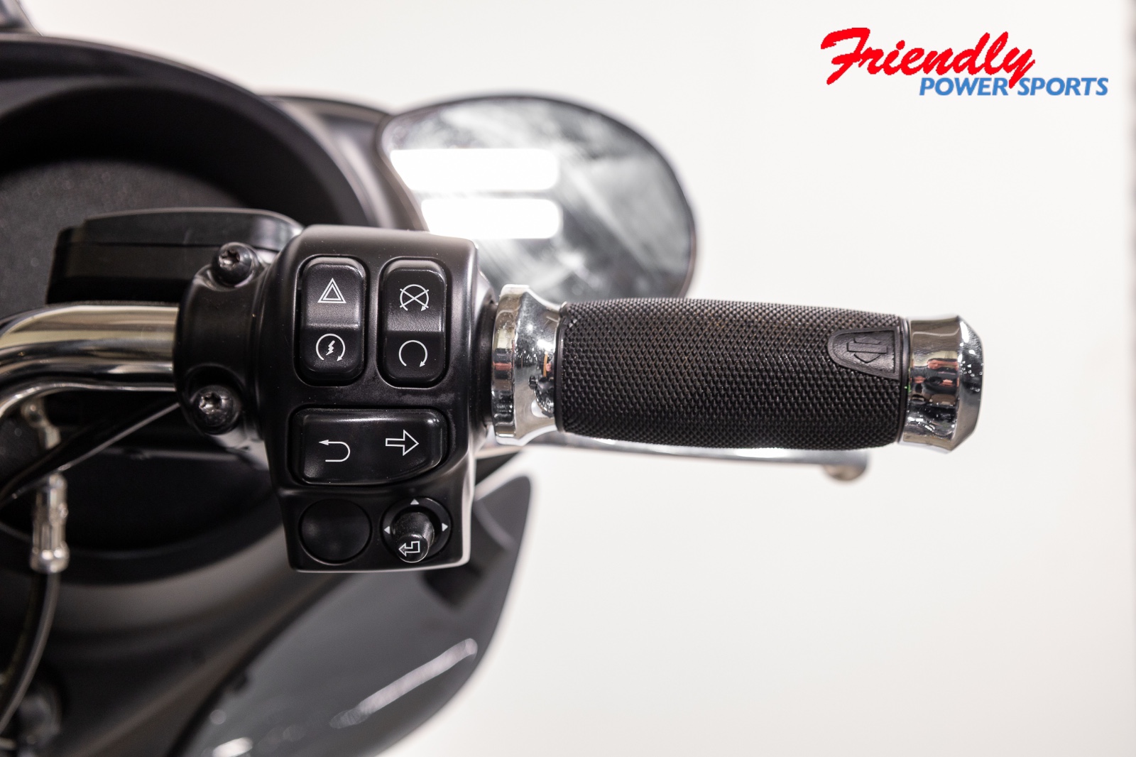 2021 HARLEY-DAVIDSON Street Glide® Base