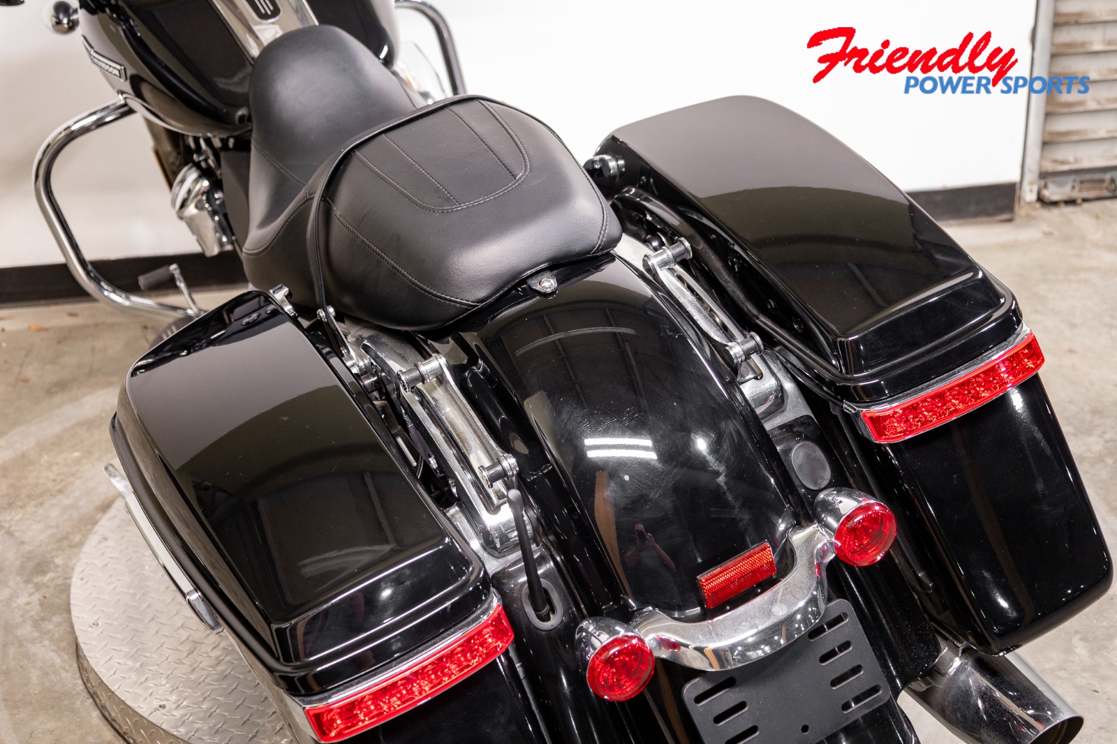 2021 HARLEY-DAVIDSON Street Glide® Base