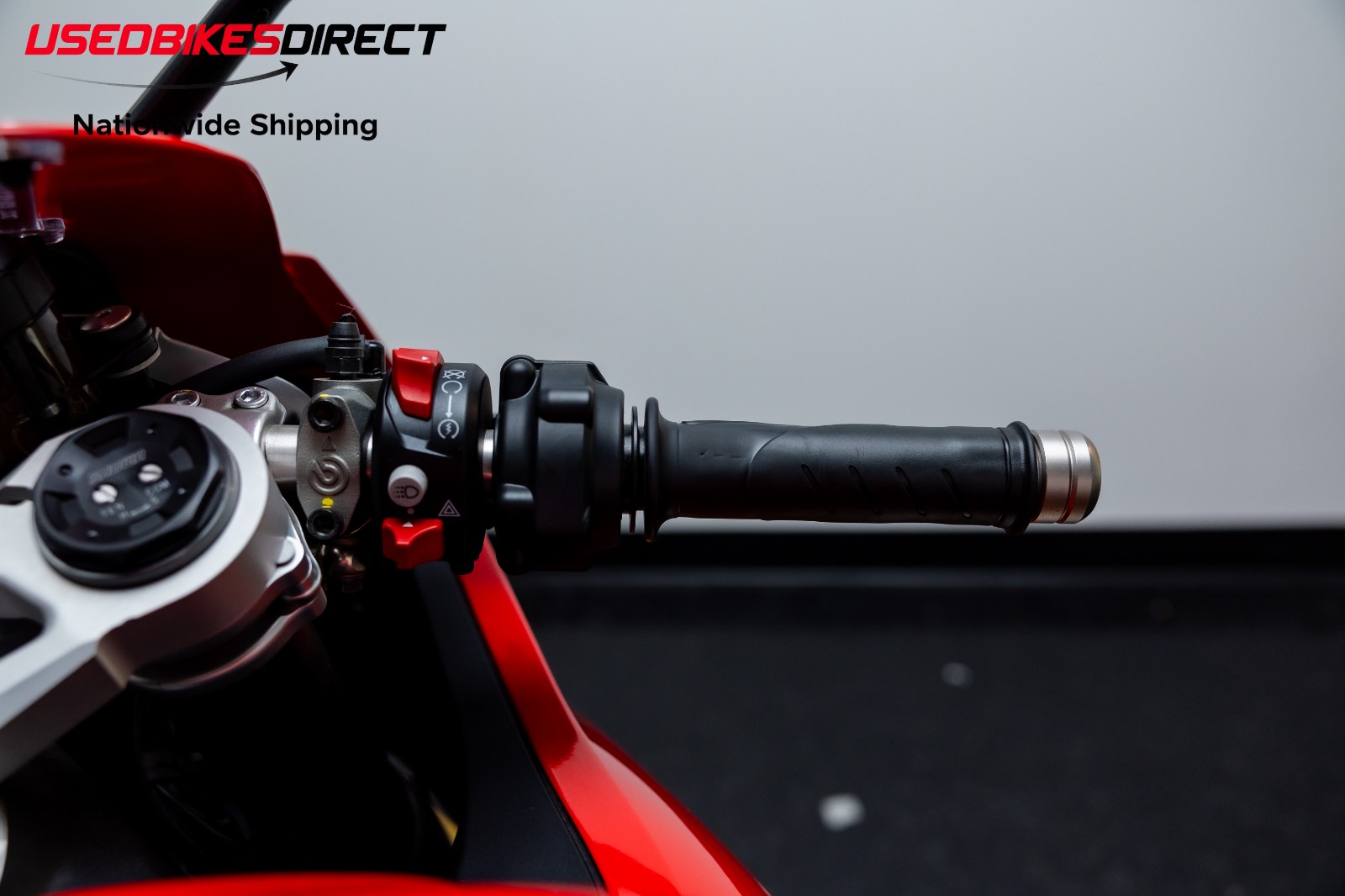 2025 DUCATI PANIGALE V2