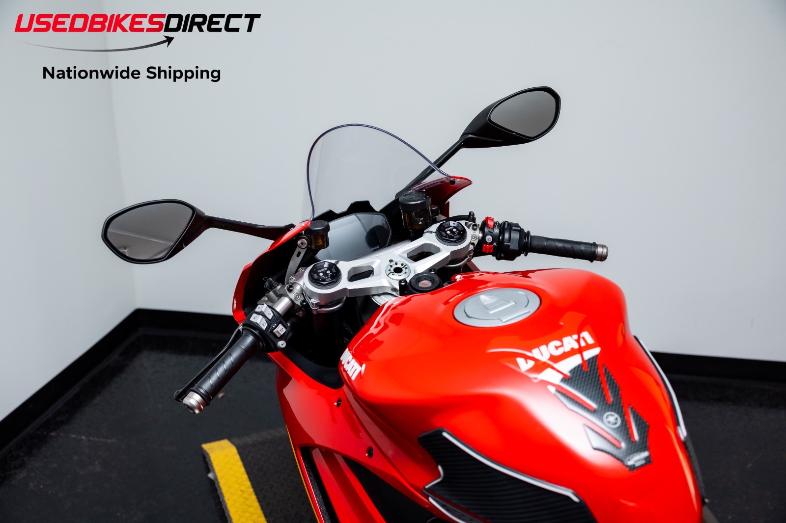 2025 DUCATI PANIGALE V2