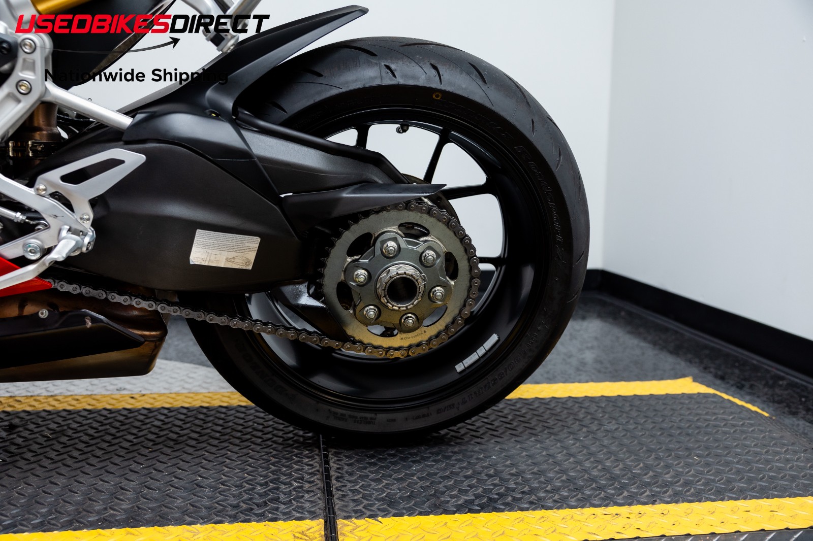 2025 DUCATI PANIGALE V2