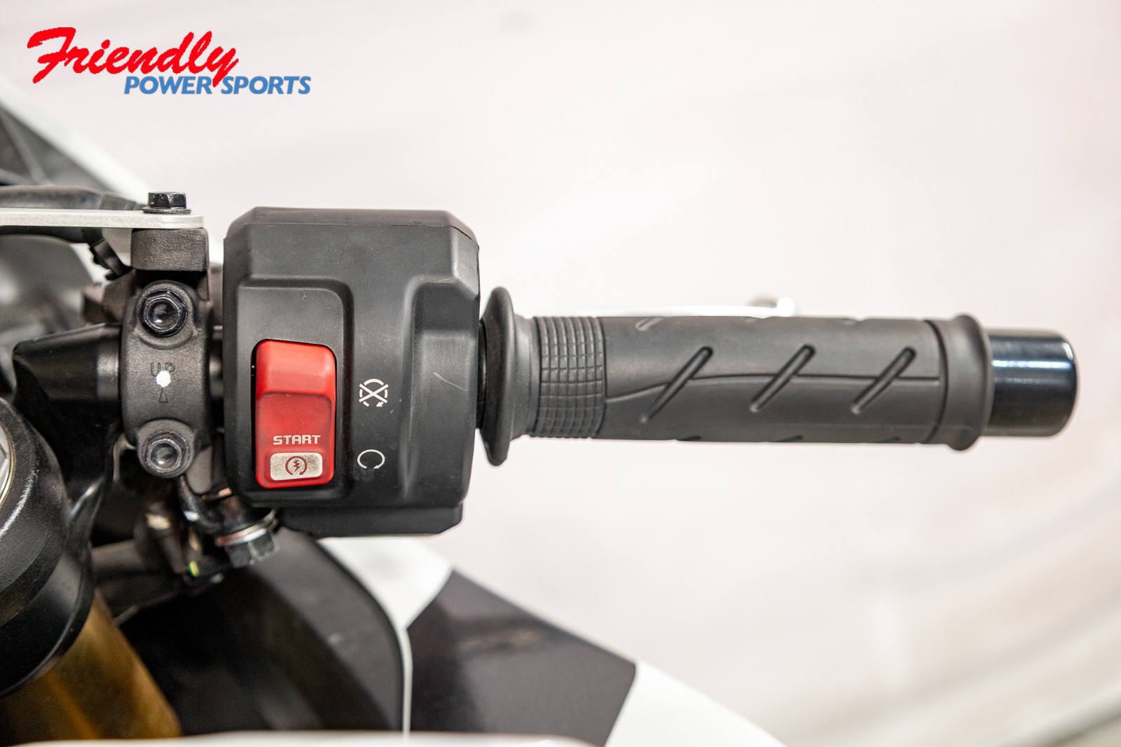 2025 HONDA CBR1000RR Base