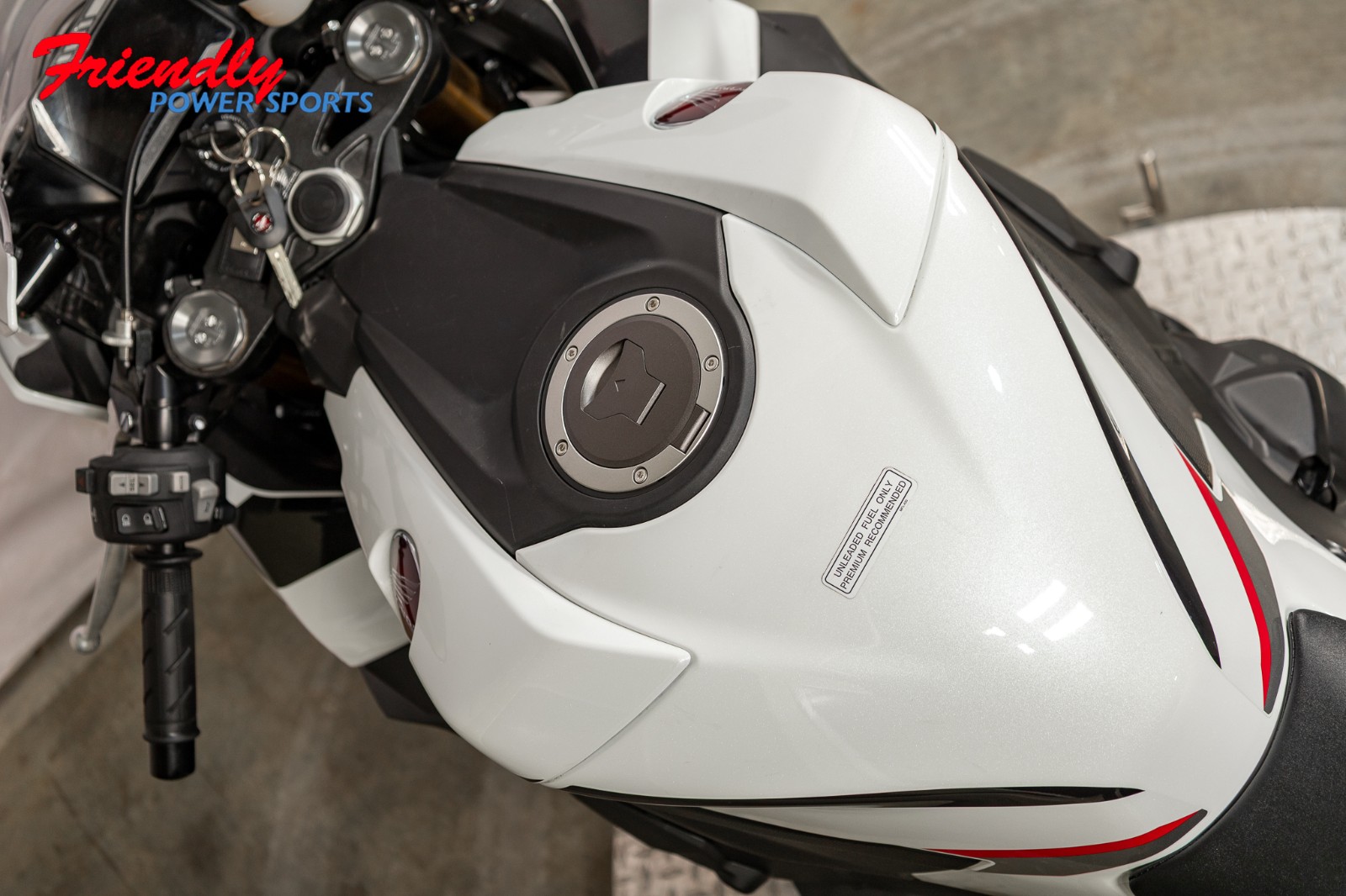 2025 HONDA CBR1000RR Base