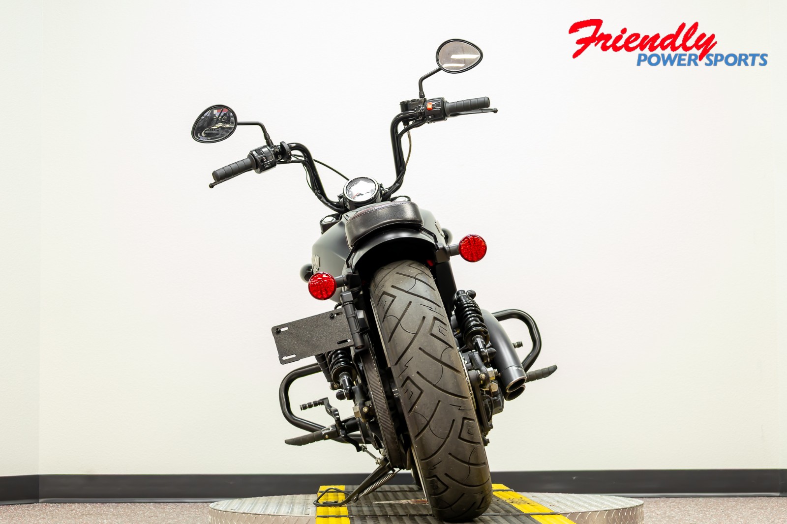 2018 INDIAN Scout® Bobber