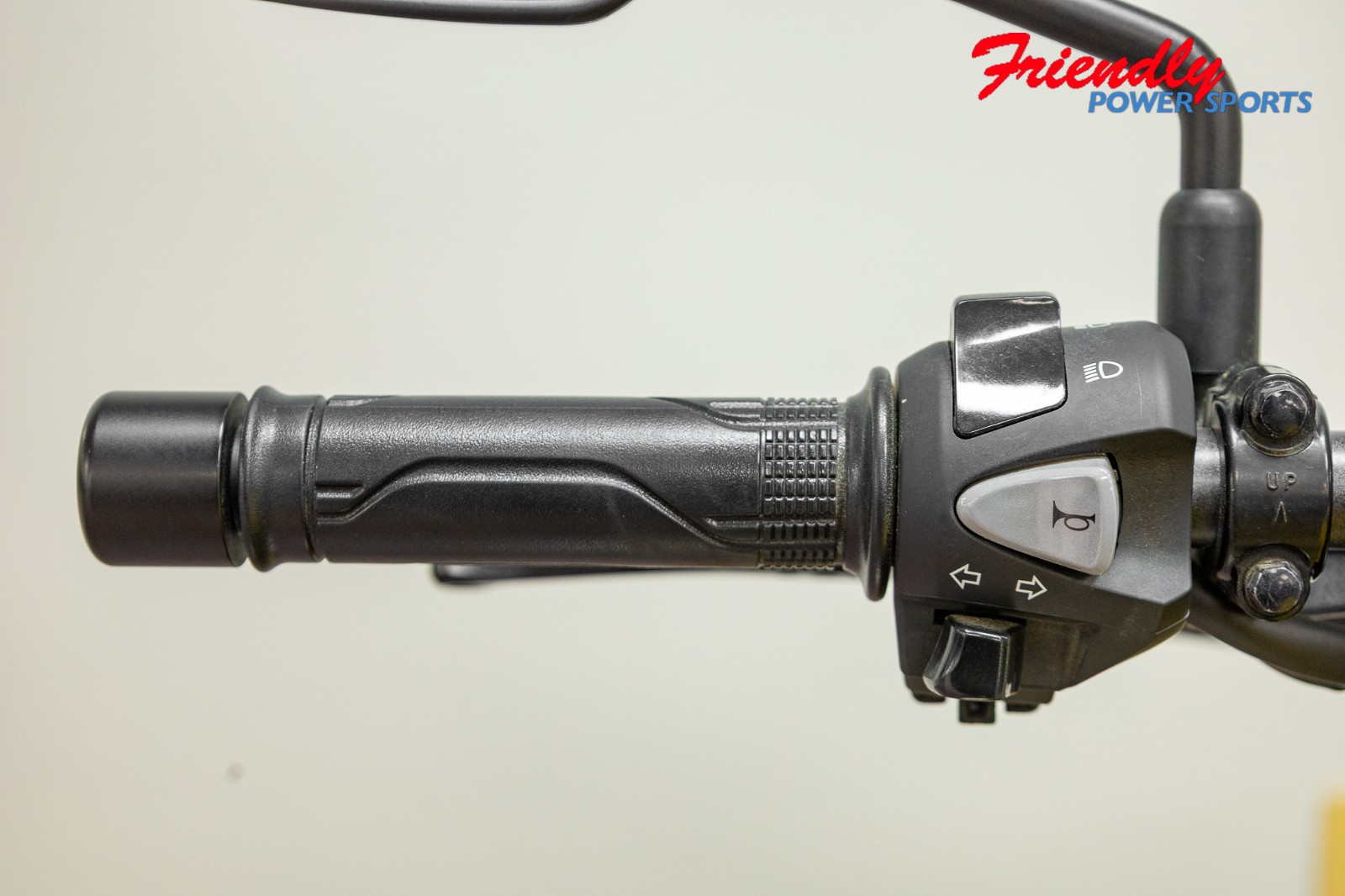 2024 HONDA CB300R ABS