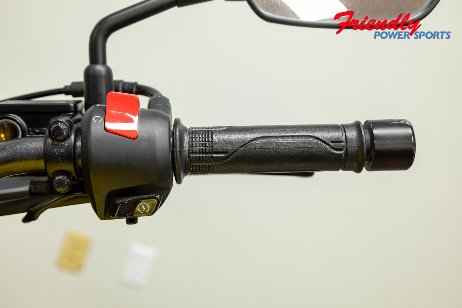 2024 HONDA CB300R ABS