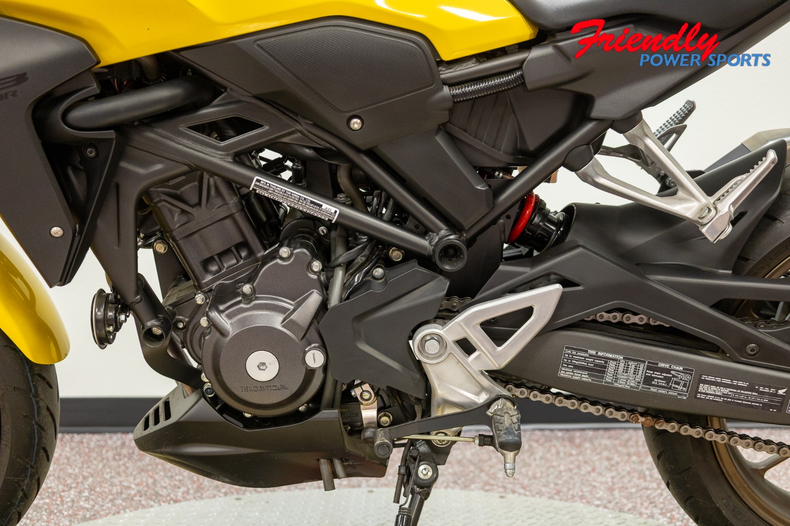 2024 HONDA CB300R ABS
