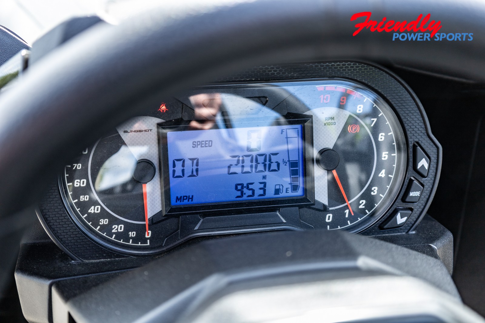 2025 SLINGSHOT SLINGSHOT S MANUAL S (Manual)