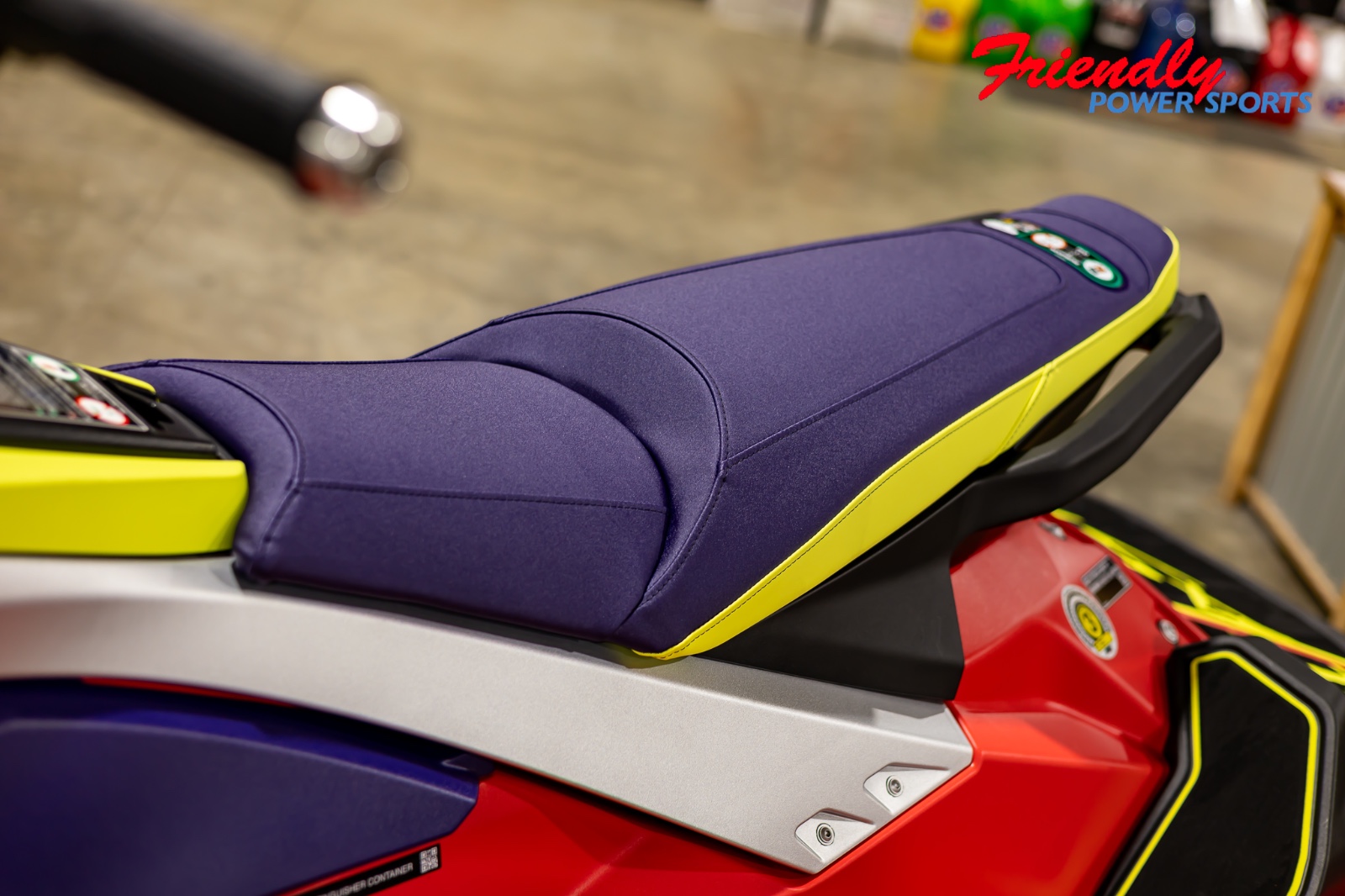 2026 YAMAHA JETBLASTER PRO (3UP) (IMPERIAL RED / NIGHTSHADE)