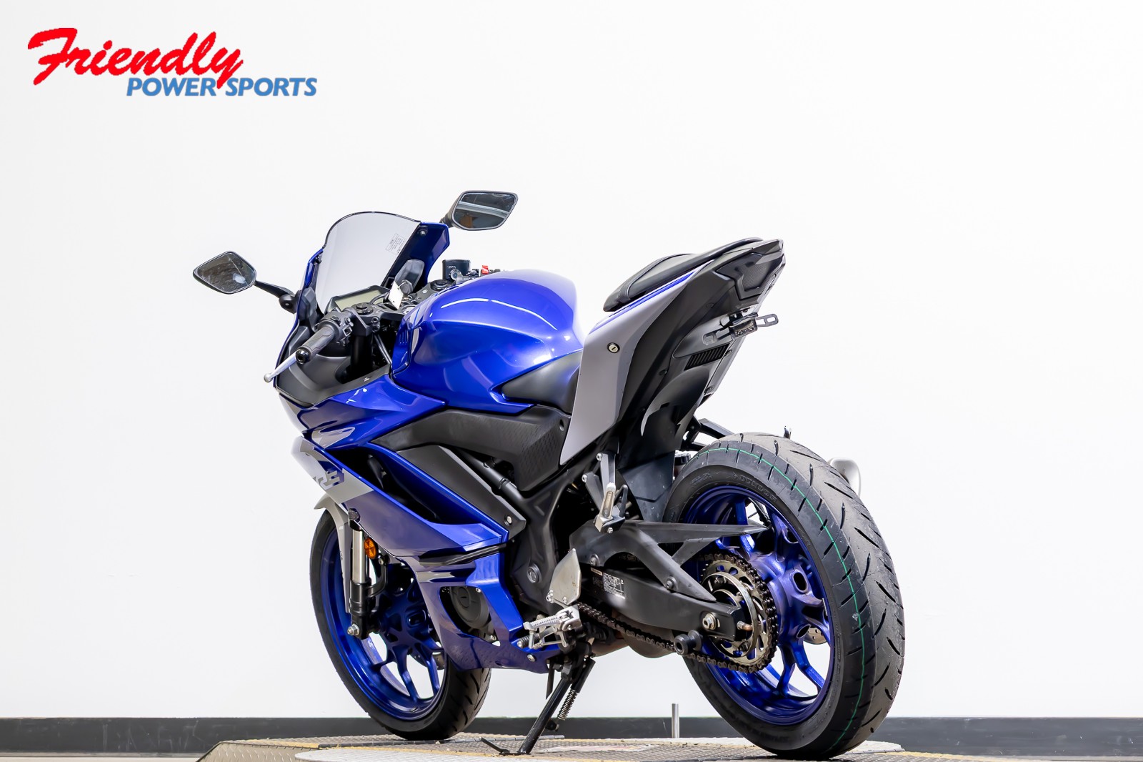 2021 YAMAHA YZF R3 Monster Energy Yamaha MotoGP Edition