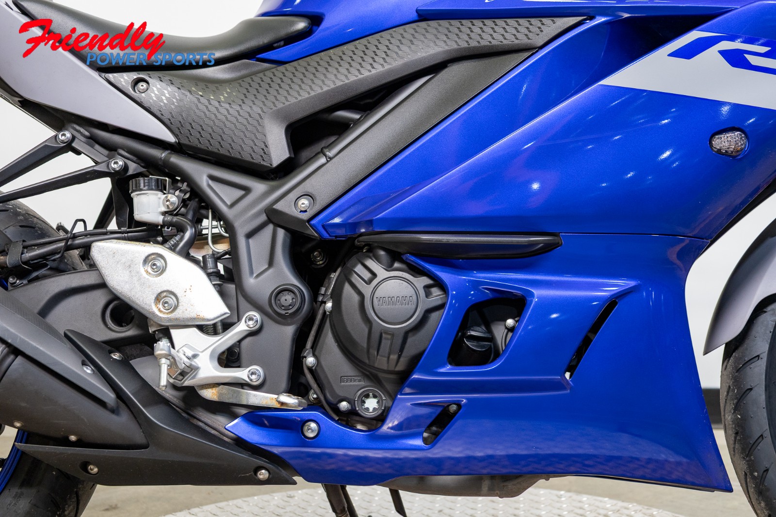 2021 YAMAHA YZF R3 Monster Energy Yamaha MotoGP Edition