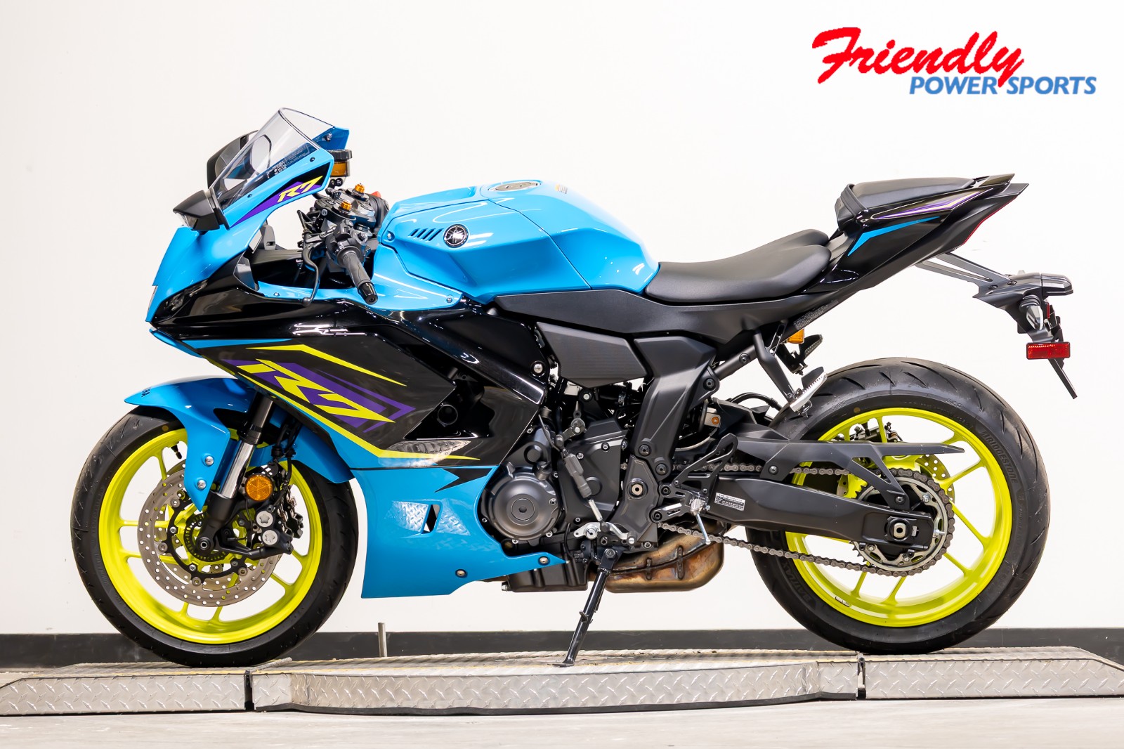 2026 YAMAHA YZF-R7