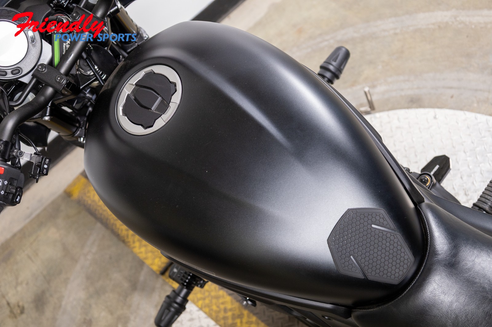 2025 KAWASAKI Eliminator ABS