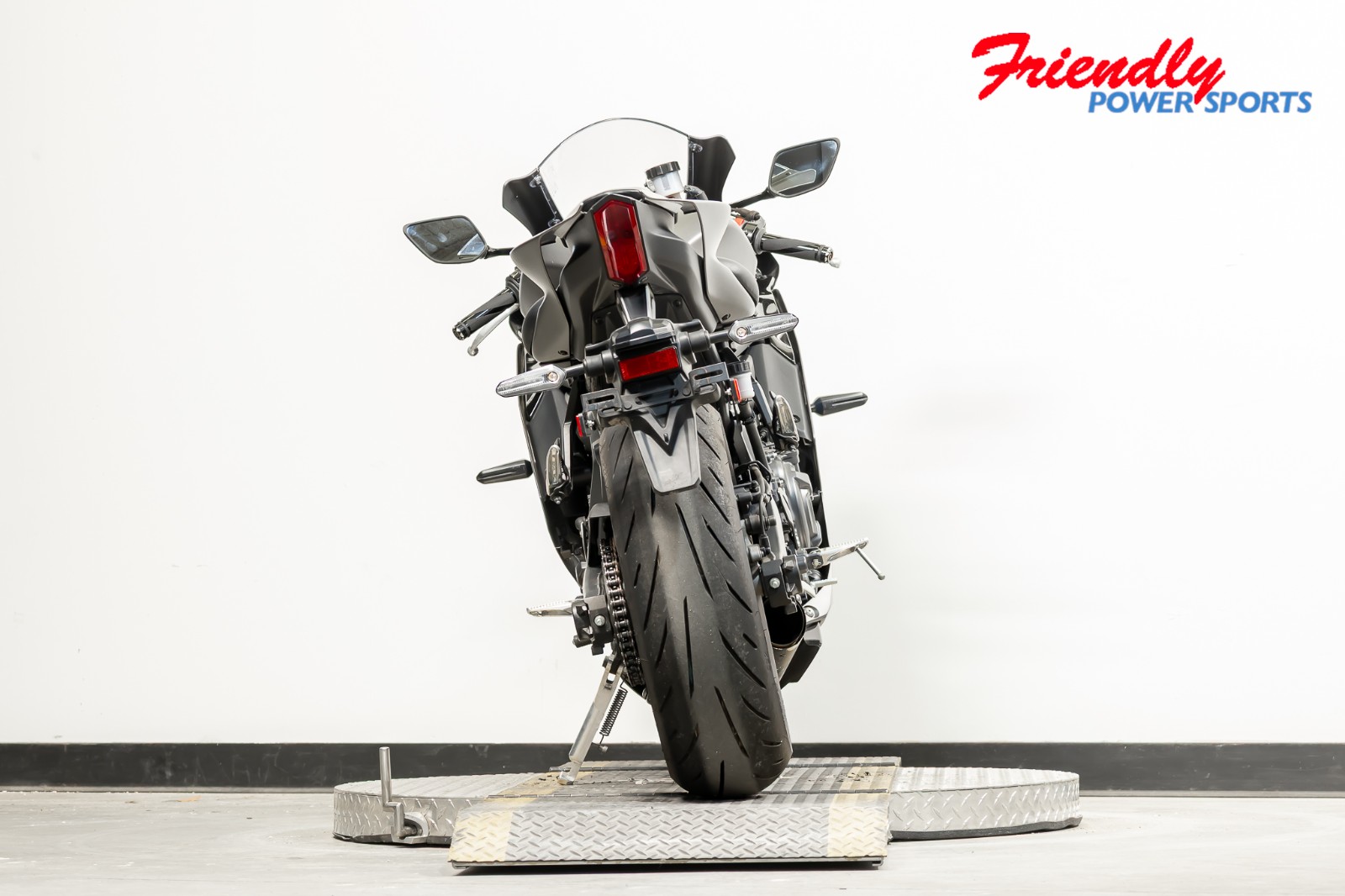 2024 YAMAHA YZF-R7