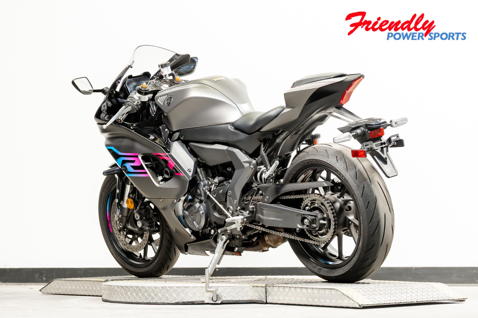 2024 YAMAHA YZF-R7