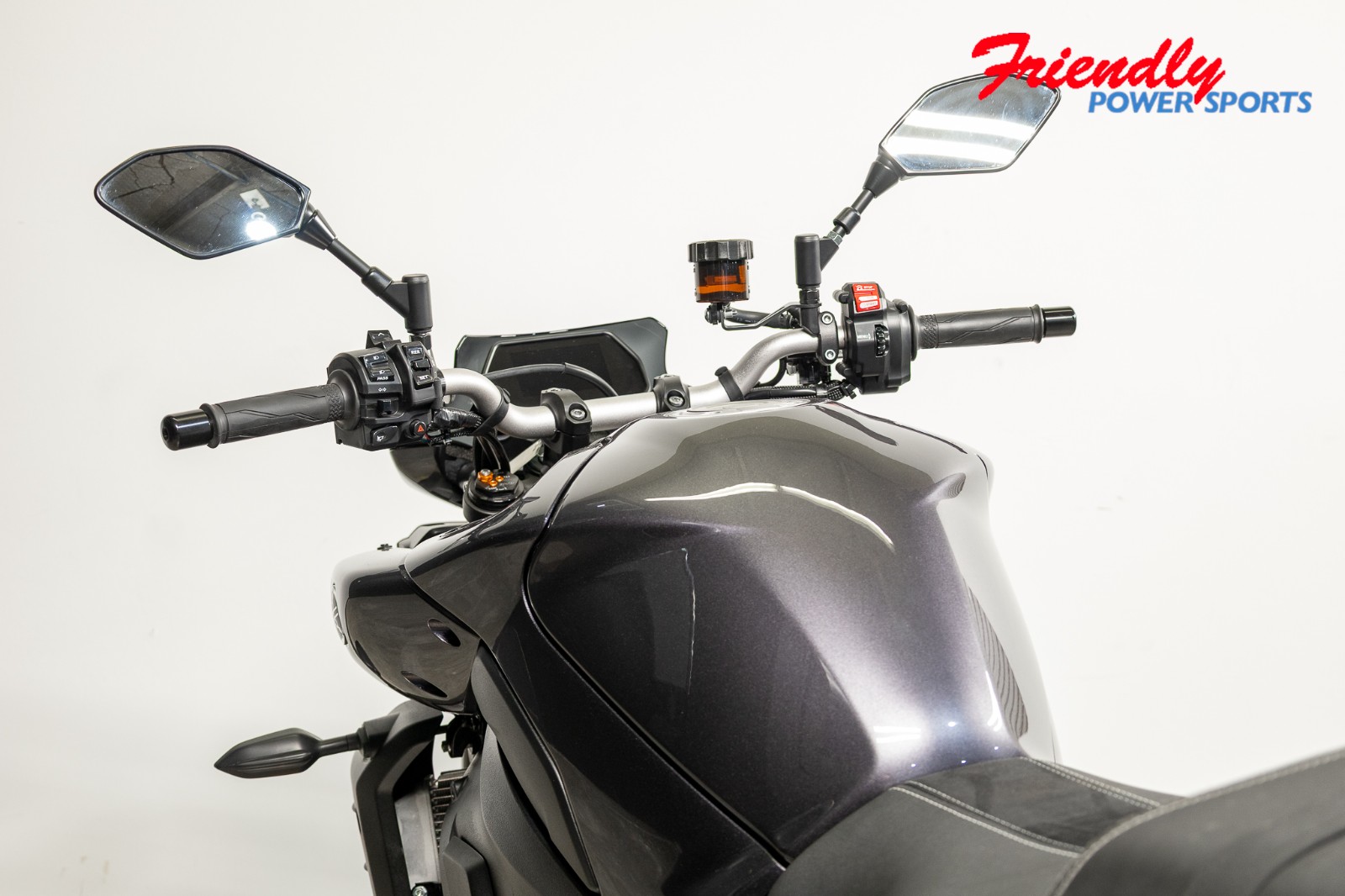 2024 YAMAHA MT-10