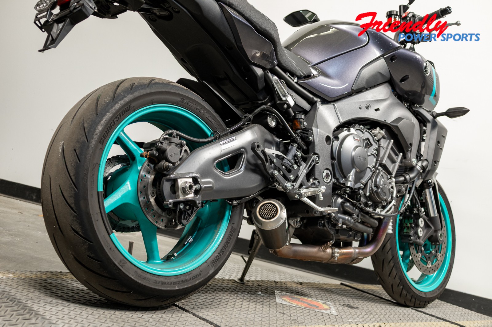 2024 YAMAHA MT-10
