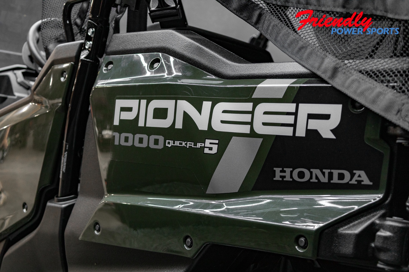 2025 HONDA Pioneer 1000-5 Deluxe