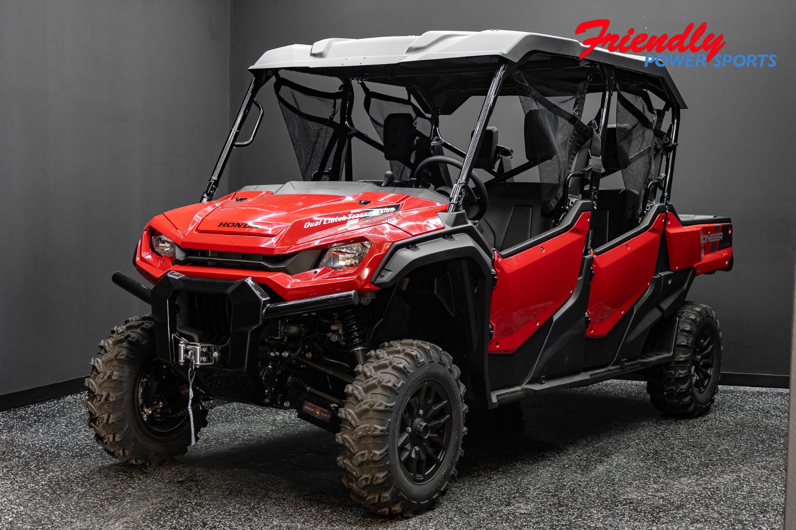 2025 HONDA Pioneer 1000-6 Crew Deluxe