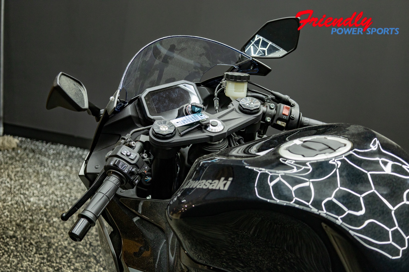 2026 KAWASAKI NINJA ZX -6R