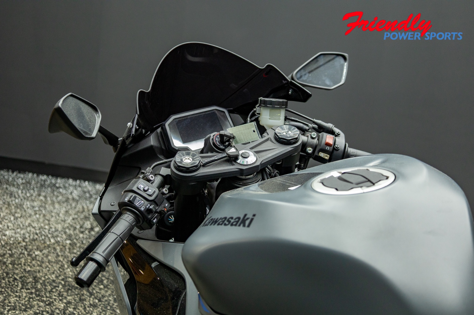 2026 KAWASAKI NINJA ZX -6R