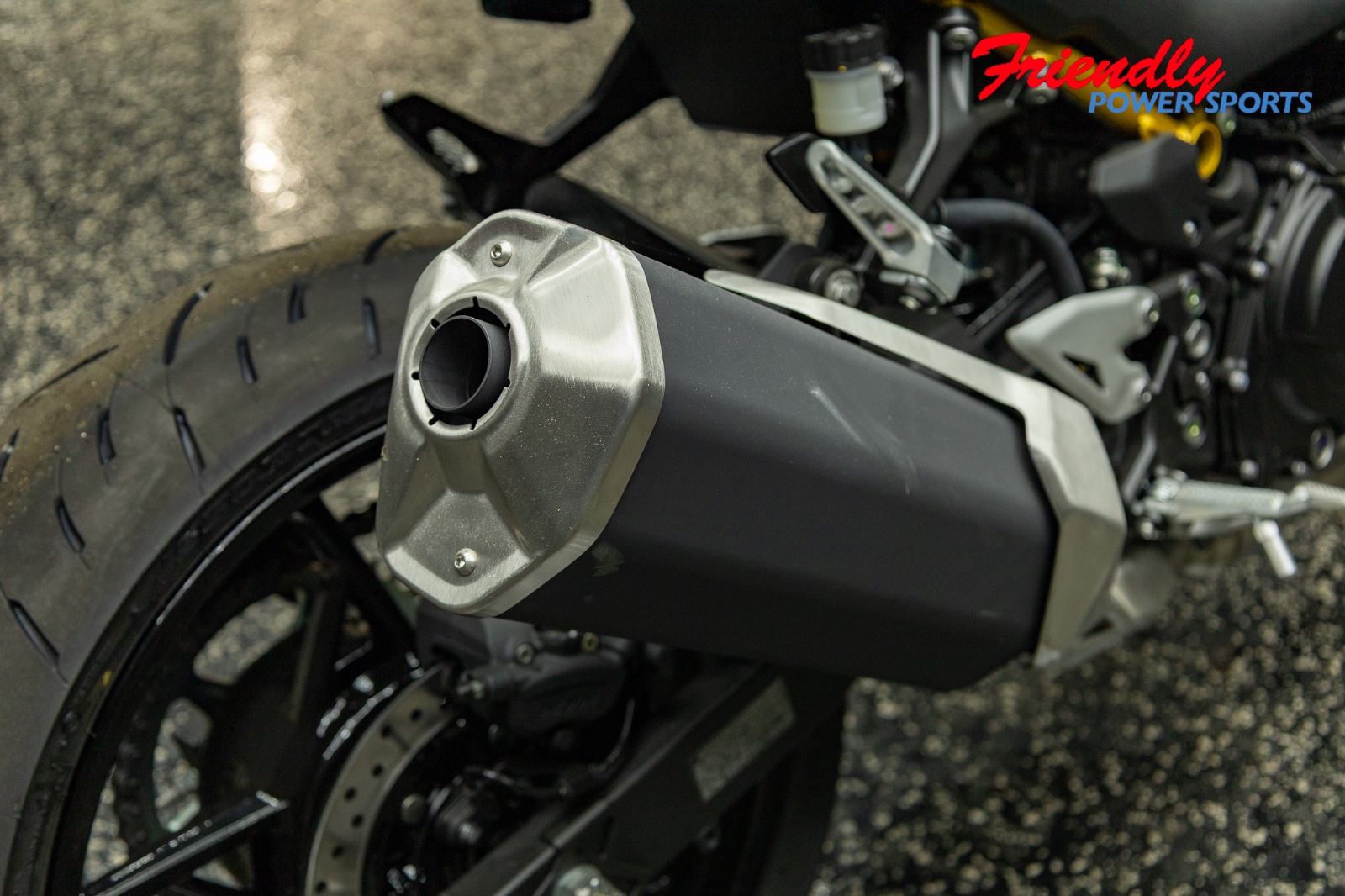 2026 KAWASAKI Z500 ABS