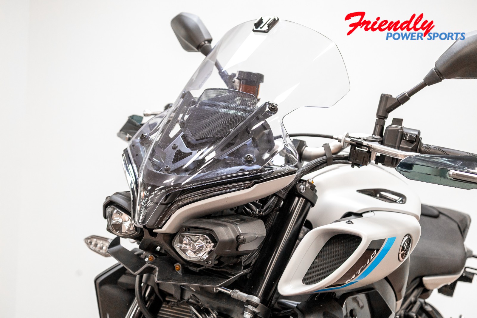 2025 YAMAHA MT-10