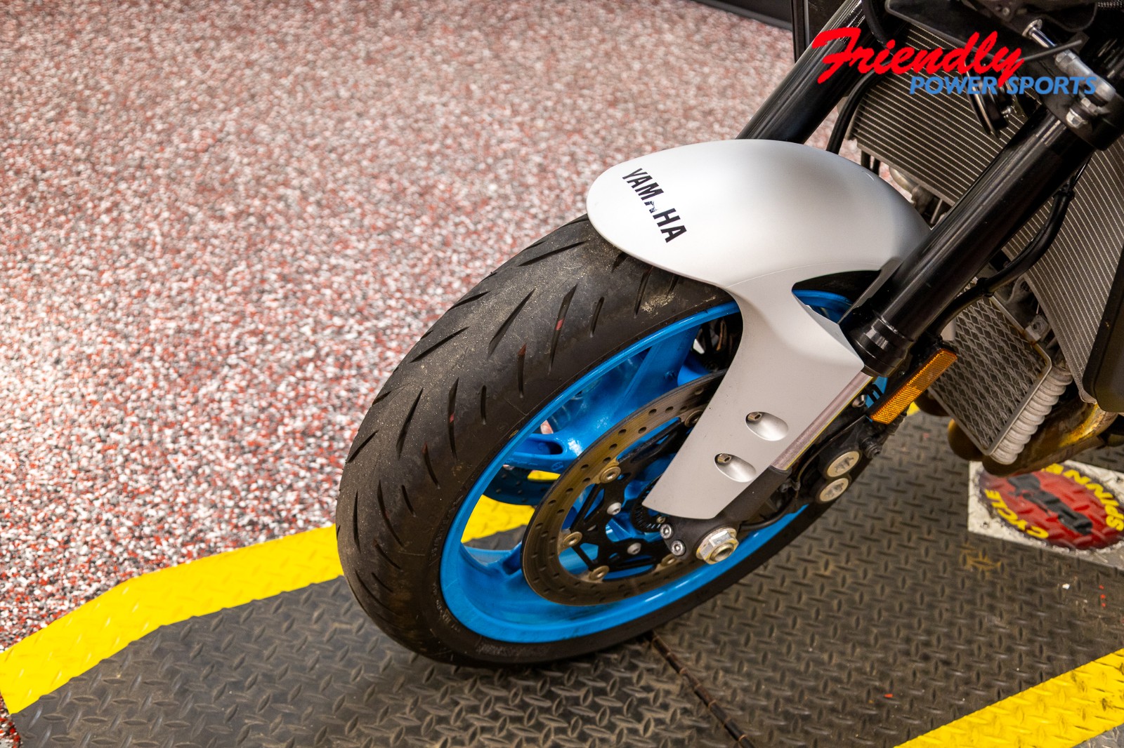 2025 YAMAHA MT-10