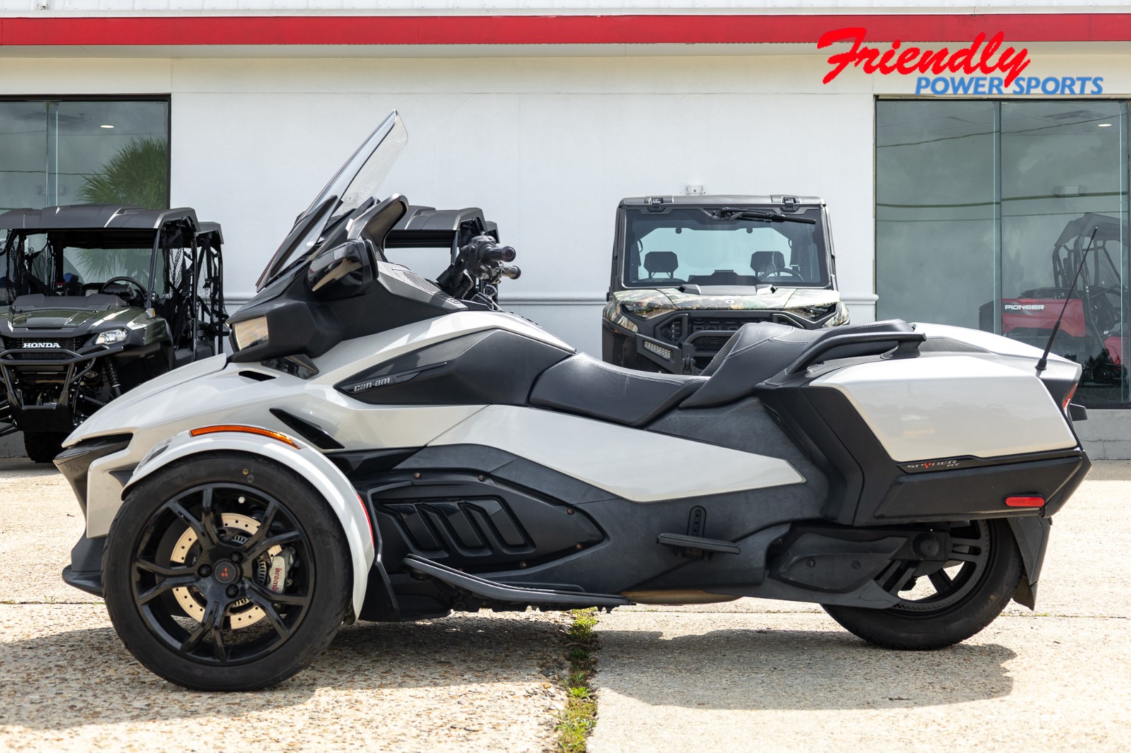 2020 CAN-AM SPYDER RT SE6