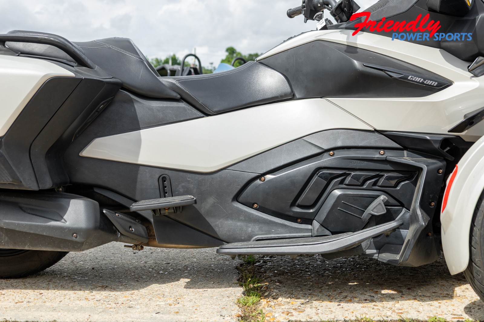 2020 CAN-AM SPYDER RT SE6