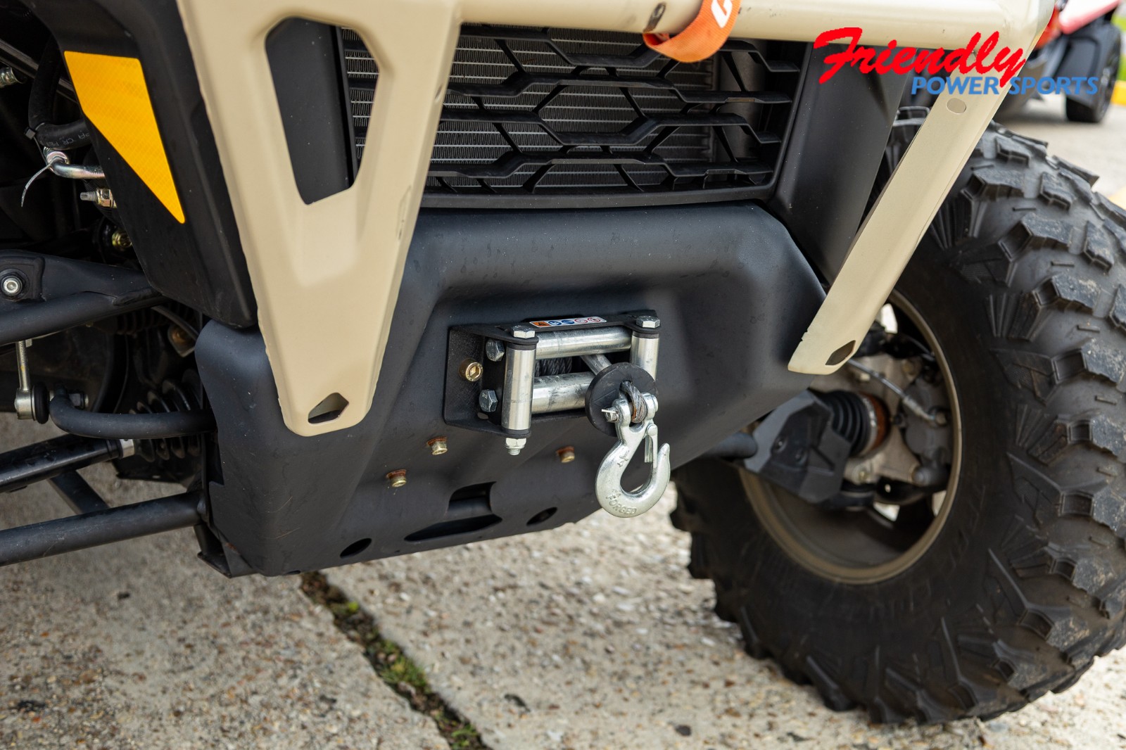 2025 CAN-AM DEF MAX LIMITED  65 HD10 CA