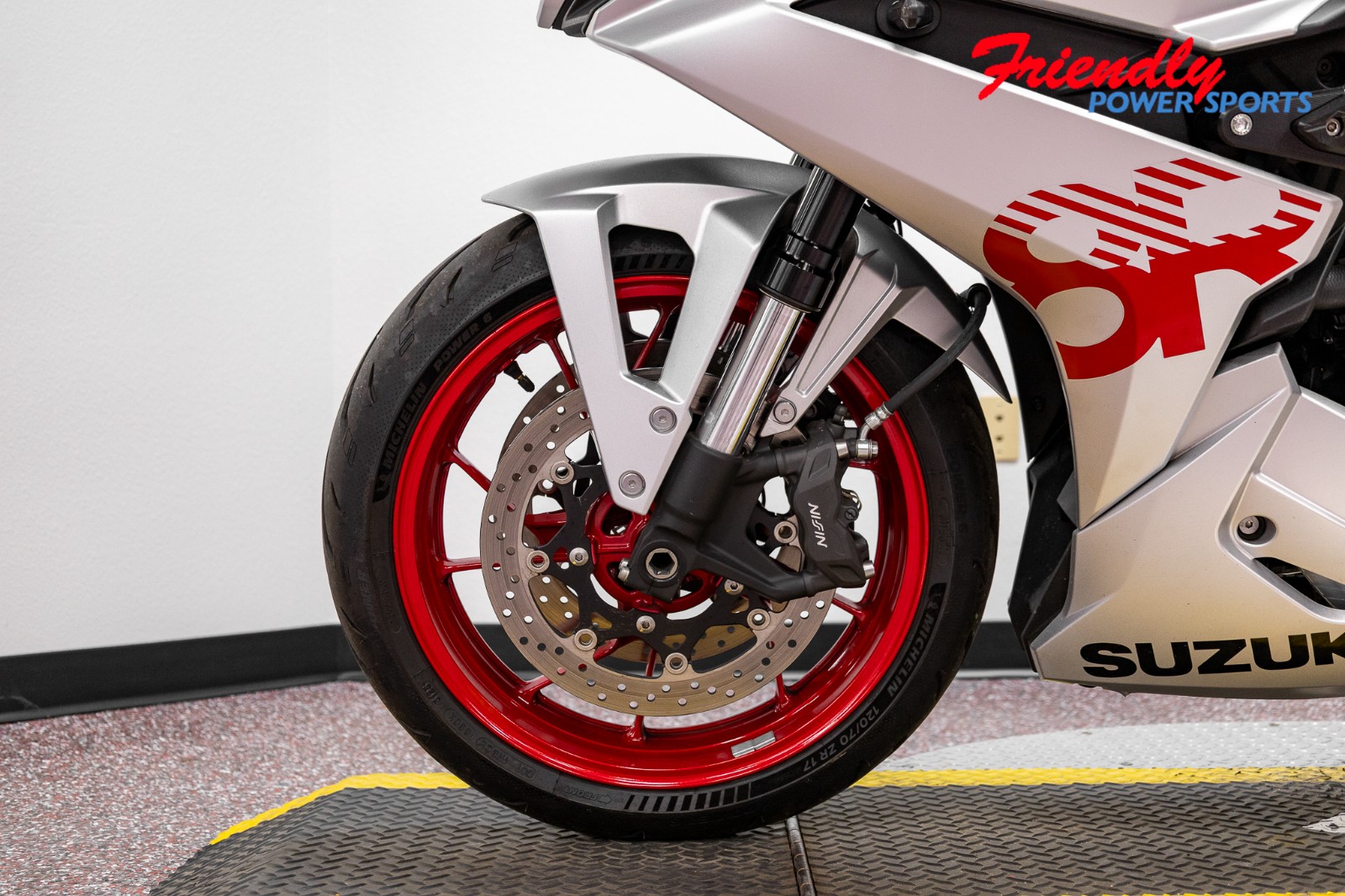 2024 SUZUKI GSX-8R