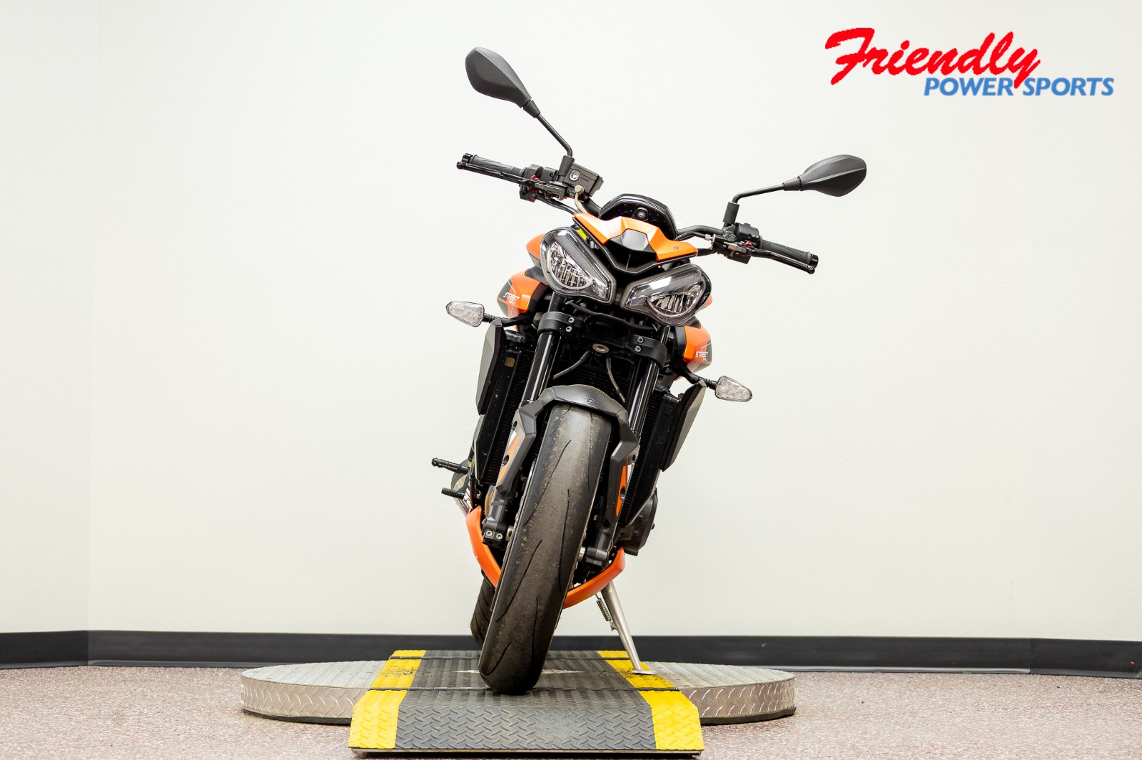 2025 TRIUMPH Street Triple 765 R