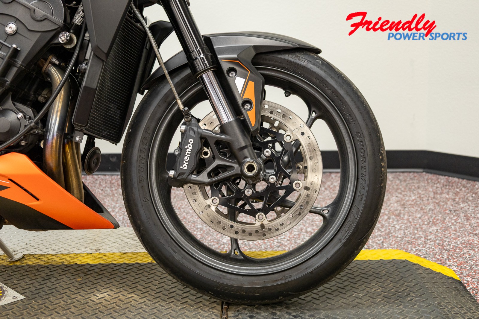 2025 TRIUMPH Street Triple 765 R