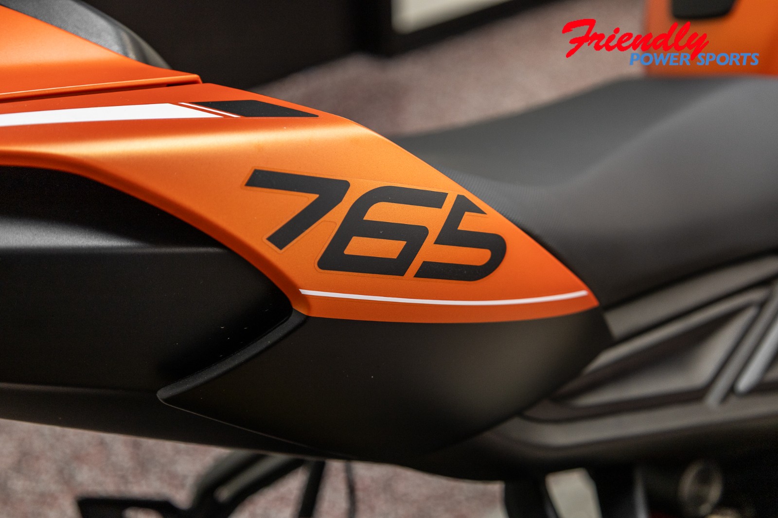 2025 TRIUMPH Street Triple 765 R