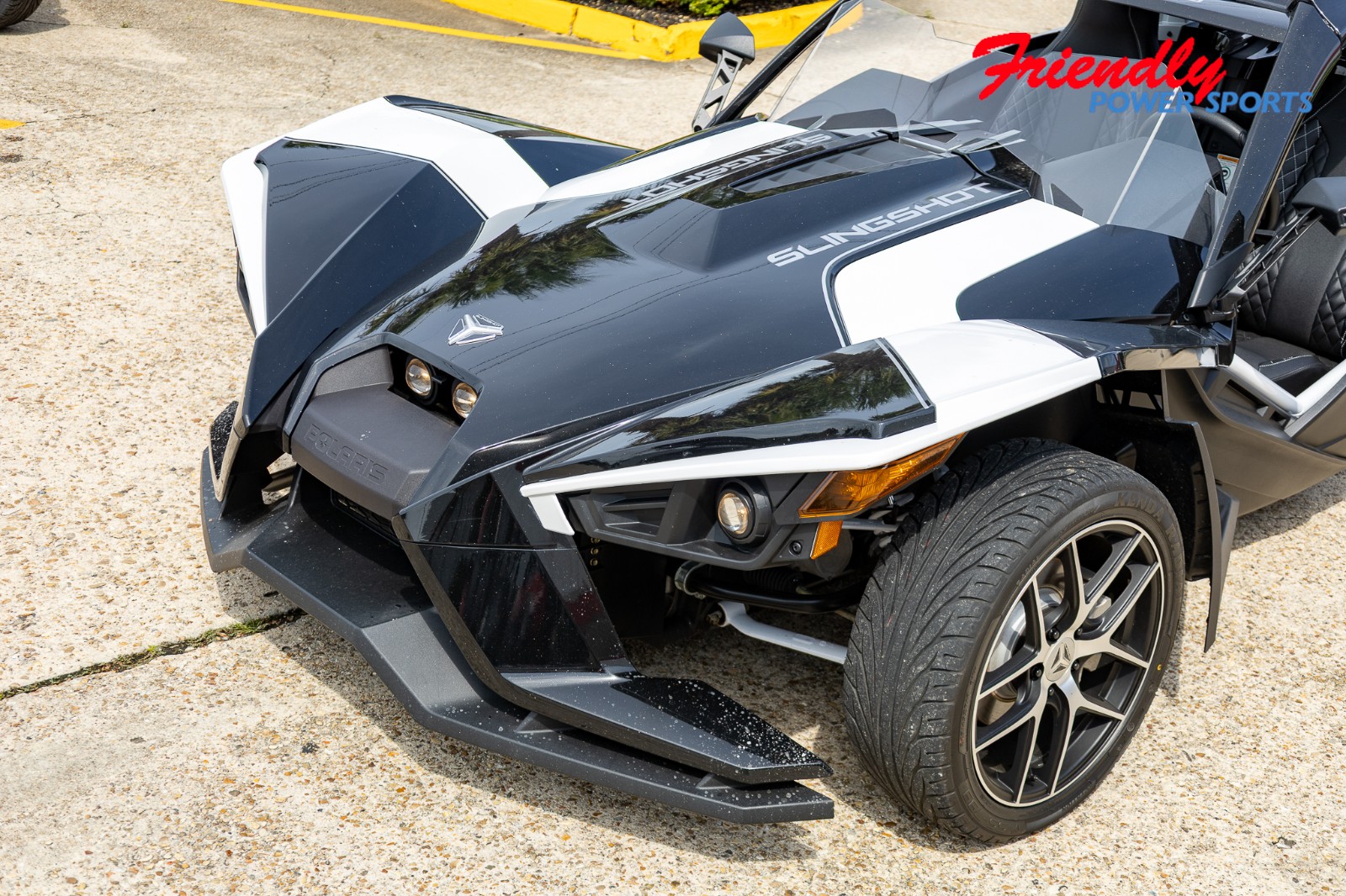 2019 SLINGSHOT SLINGSHOT GT, 49ST, BLACK CRYSTAL