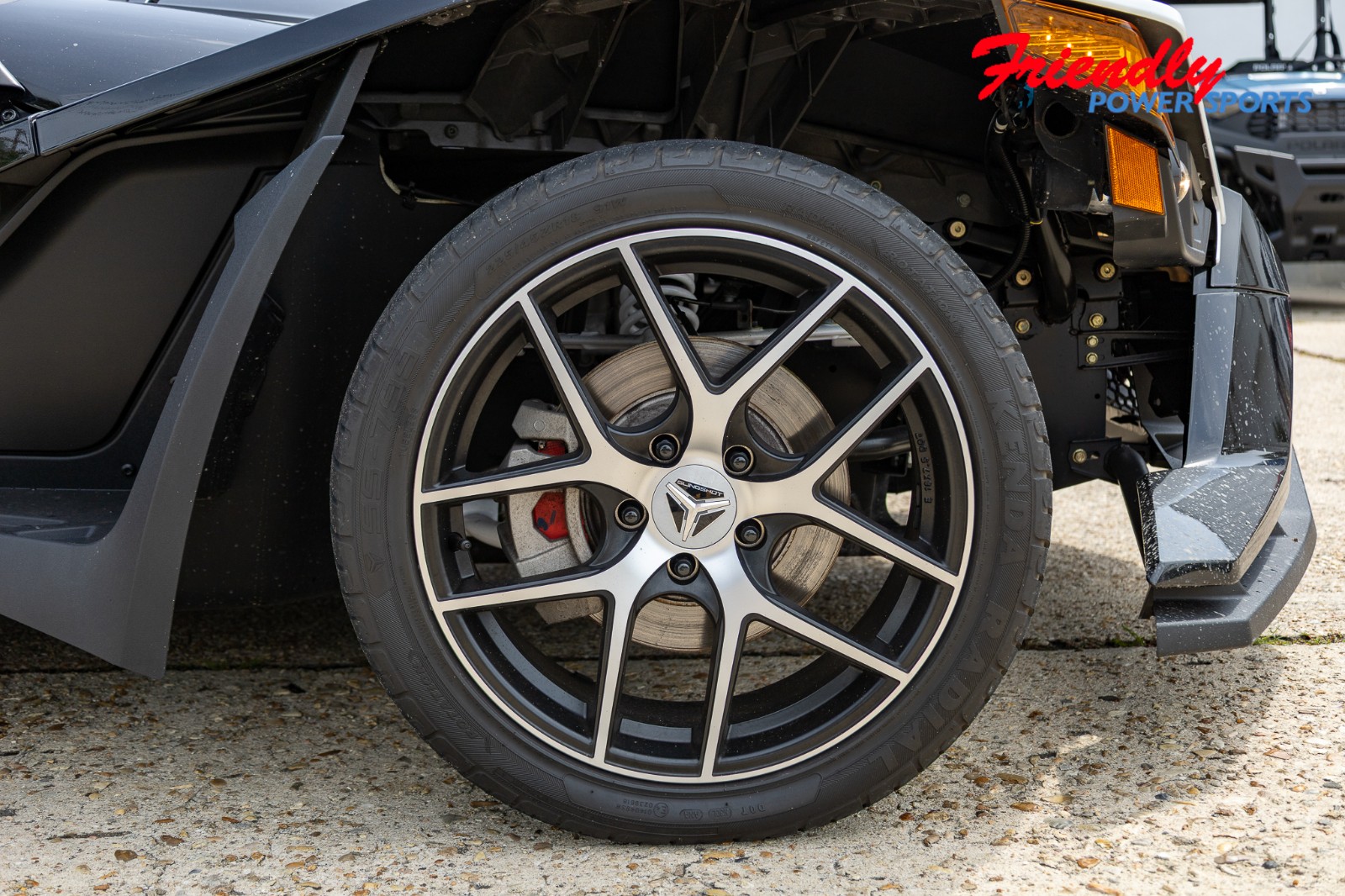 2019 SLINGSHOT SLINGSHOT GT, 49ST, BLACK CRYSTAL
