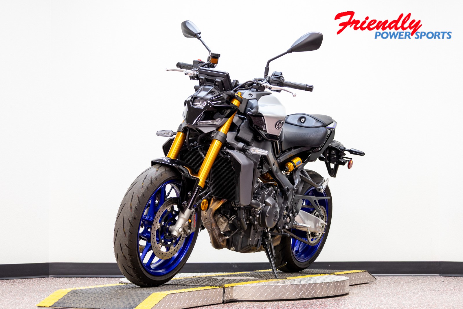 2025 YAMAHA MT-09 SP