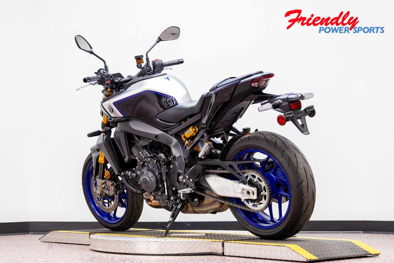 2025 YAMAHA MT-09 SP