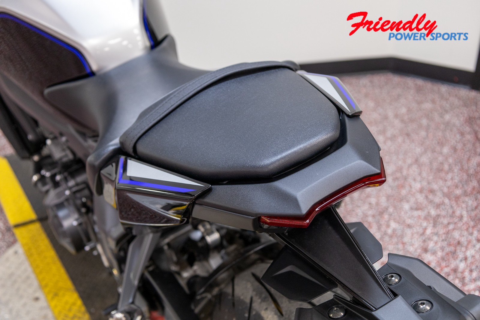 2025 YAMAHA MT-09 SP