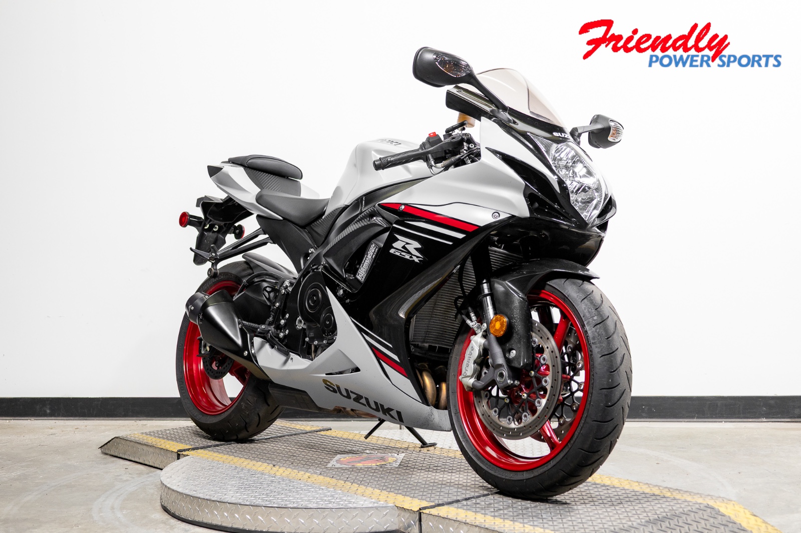 2023 SUZUKI GSX-R600 CA