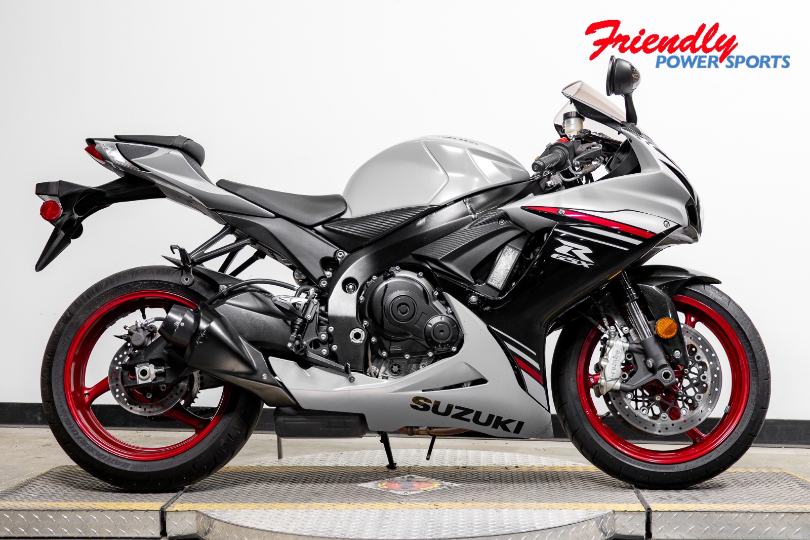 2023 SUZUKI GSX-R600 CA