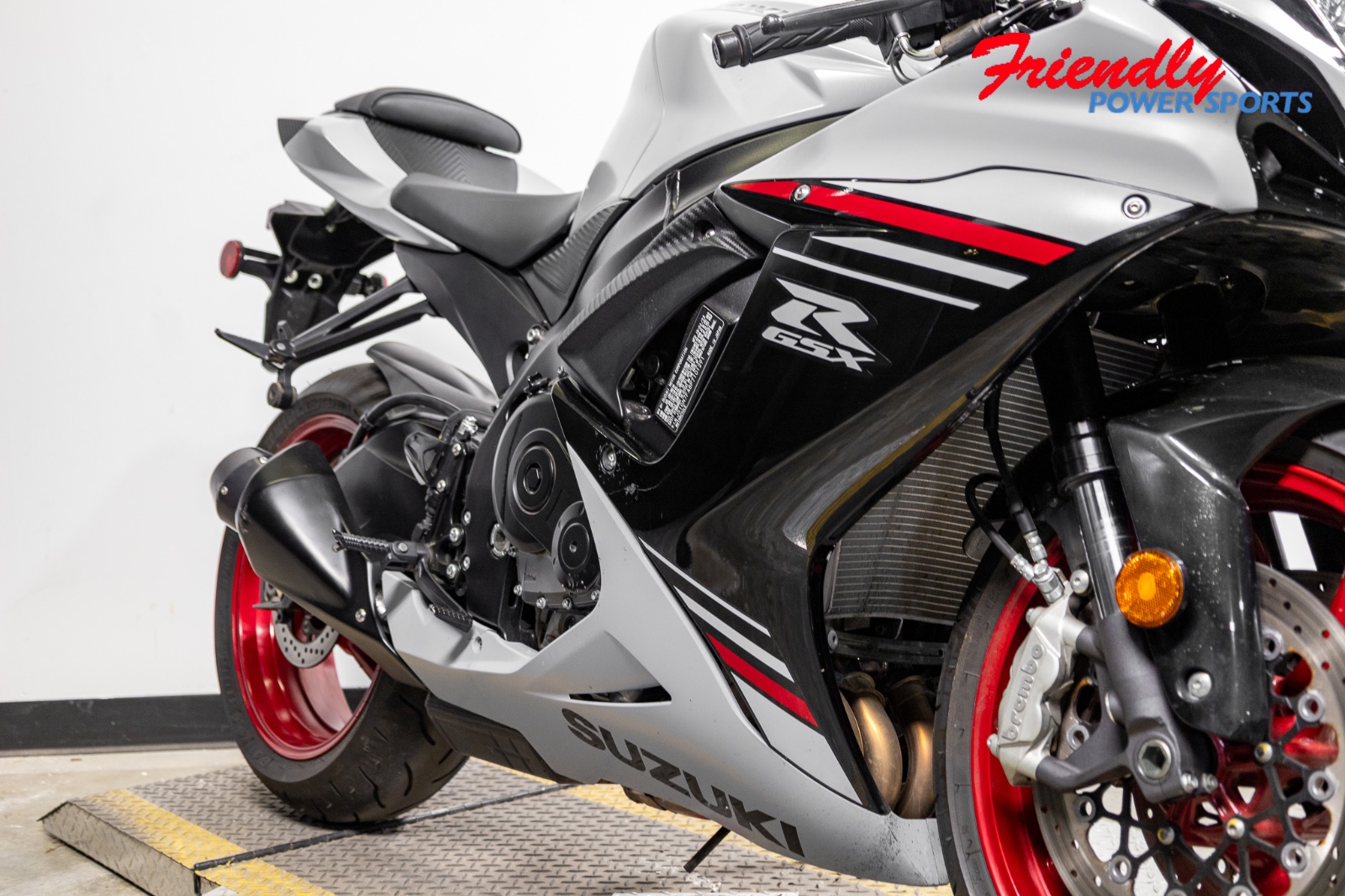 2023 SUZUKI GSX-R600 CA