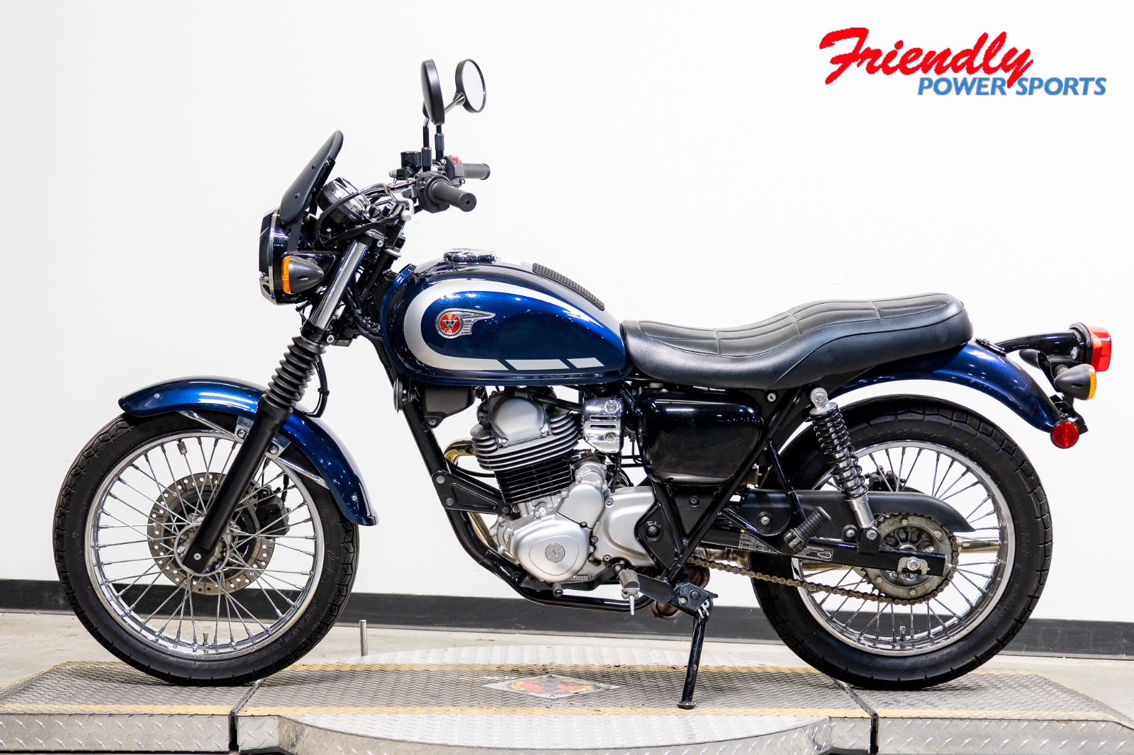 2025 KAWASAKI W230 ABS