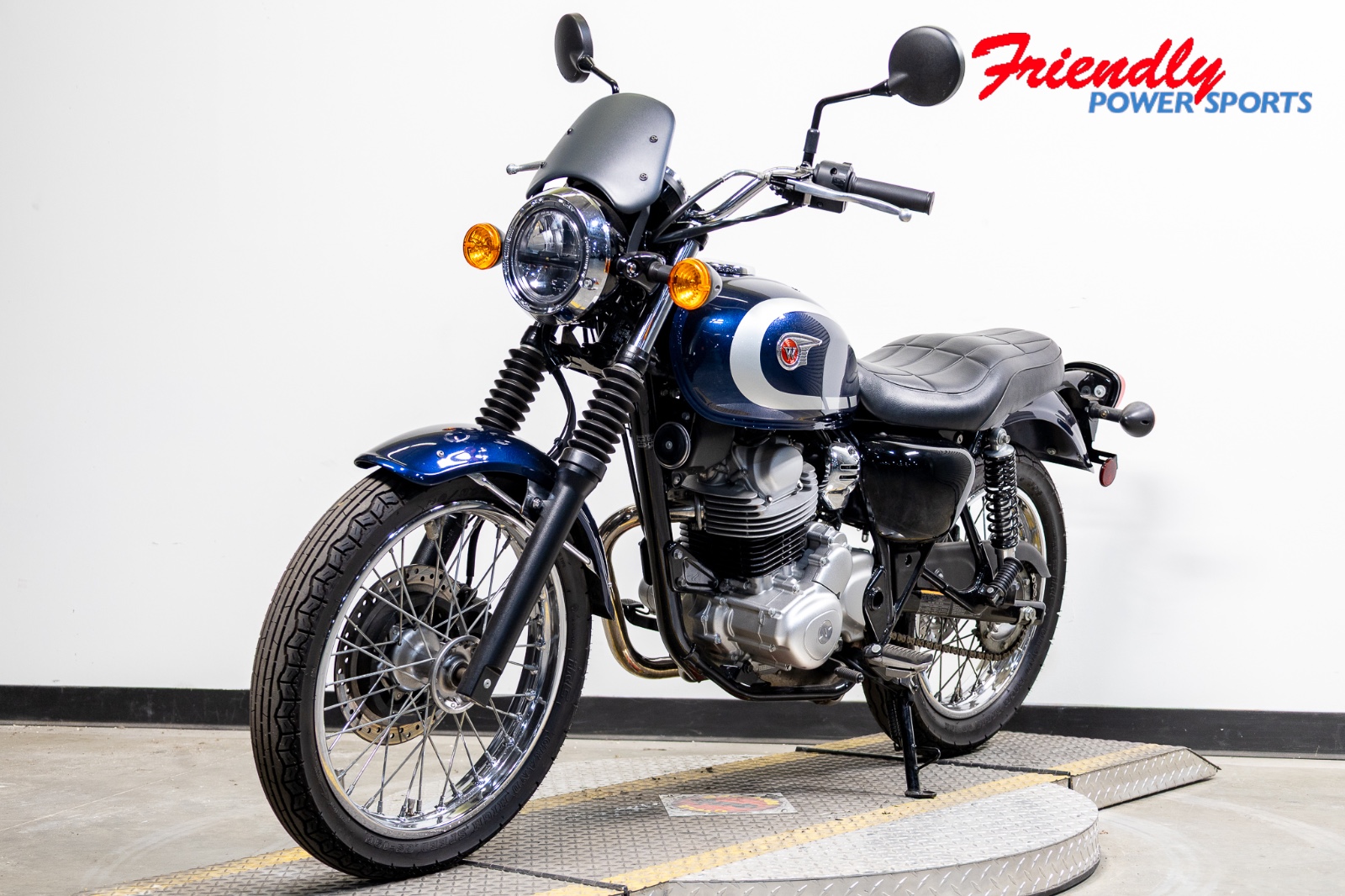 2025 KAWASAKI W230 ABS
